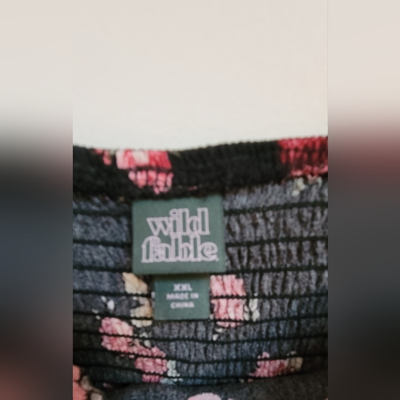 Wild Fable Flowered Boho / Crop Top - Picture 4 of 4